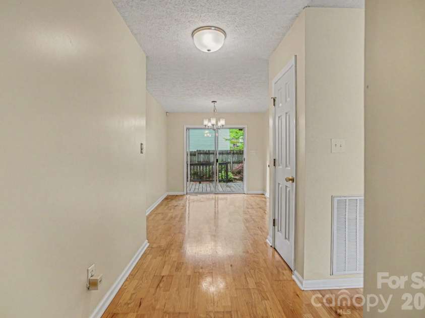 105 Chalice Court, Statesville, NC 28625.  MLS# CAR4366704, YatesRealty ID 16190. 