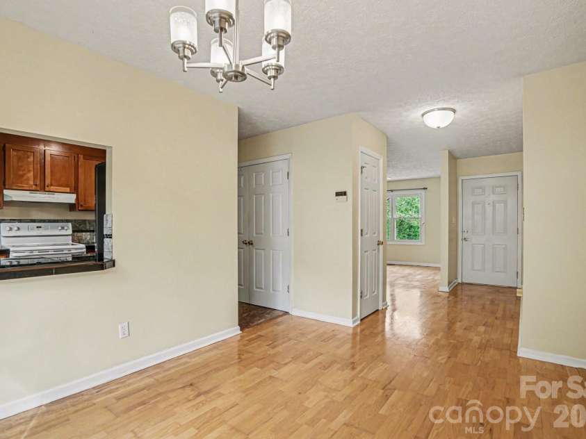 105 Chalice Court, Statesville, NC 28625.  MLS# CAR4366704, YatesRealty ID 16190. 