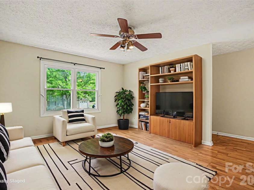 105 Chalice Court, Statesville, NC 28625.  MLS# CAR4366704, YatesRealty ID 16190. Virtually staged