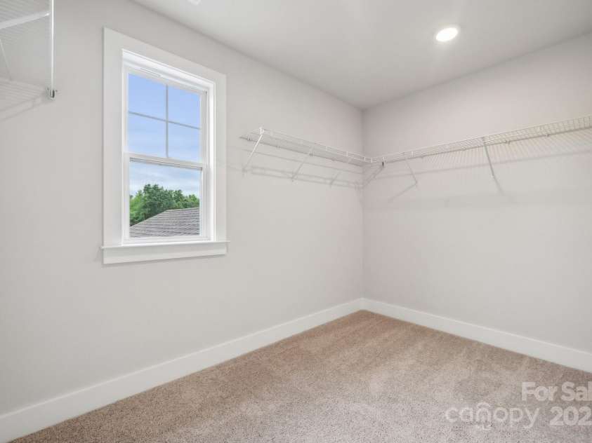 9940 Manor Vista Trail, Kannapolis, NC 28027.  MLS# CAR4234436, YatesRealty ID 16190. 