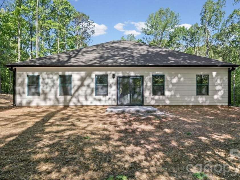1028 Dewitt Road, Dallas, NC 28034.  MLS# CAR4371268, YatesRealty ID 16191. 