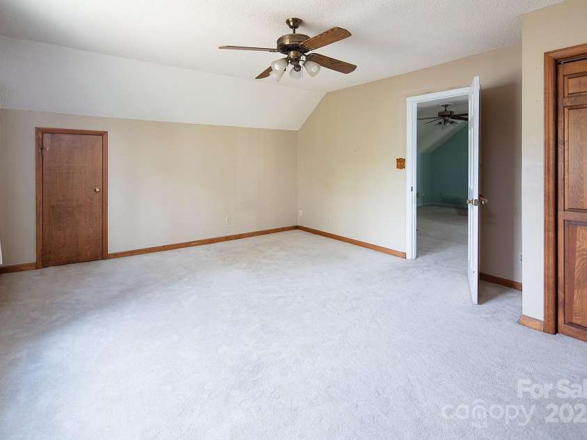 7007 Chapparall Lane, Charlotte, NC 28215.  MLS# CAR4223263, YatesRealty ID 16192. Large 2nd bedroom with loads of storage space