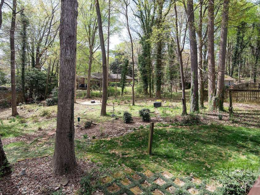 7007 Chapparall Lane, Charlotte, NC 28215.  MLS# CAR4223263, YatesRealty ID 16192. Well-maintained private backyard