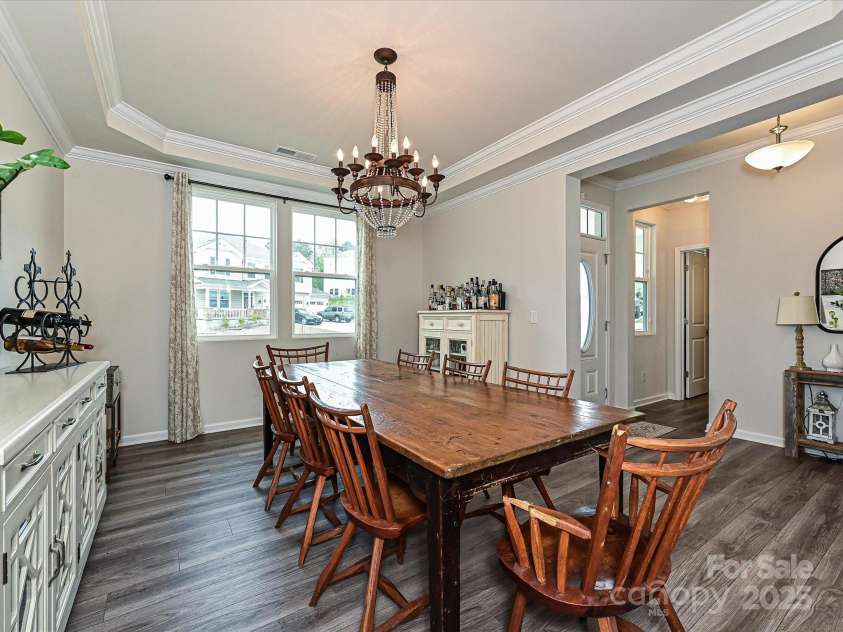 10035 Mast Cove Lane, Charlotte, NC 28278.  MLS# CAR4246317, YatesRealty ID 16193. 