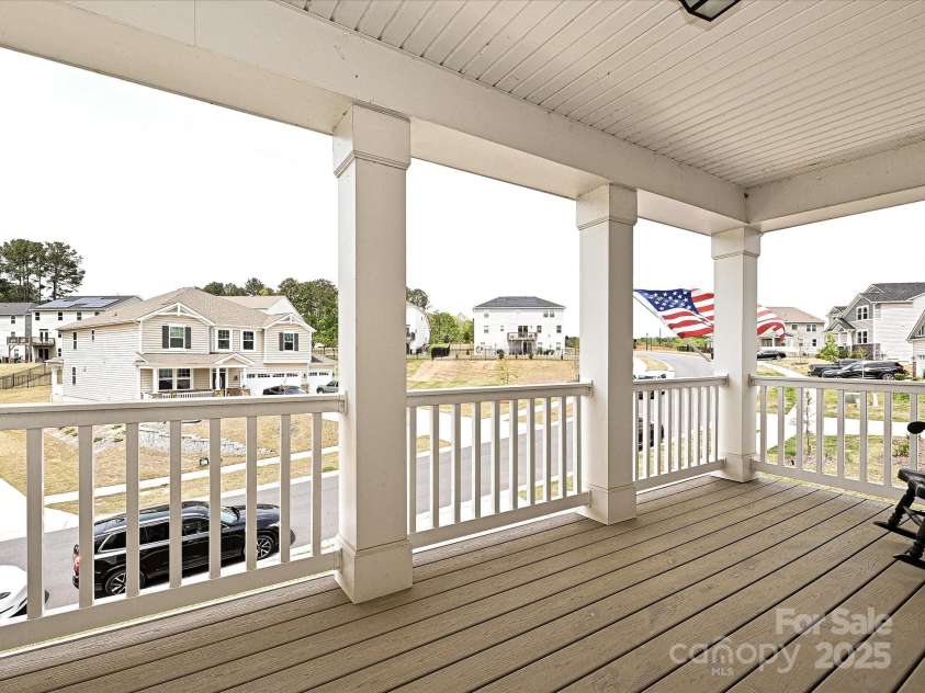 10035 Mast Cove Lane, Charlotte, NC 28278.  MLS# CAR4246317, YatesRealty ID 16193. 