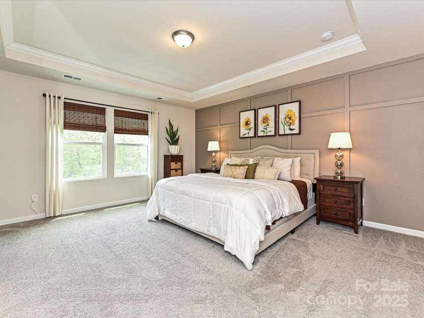 10035 Mast Cove Lane, Charlotte, NC 28278.  MLS# CAR4246317, YatesRealty ID 16193. 