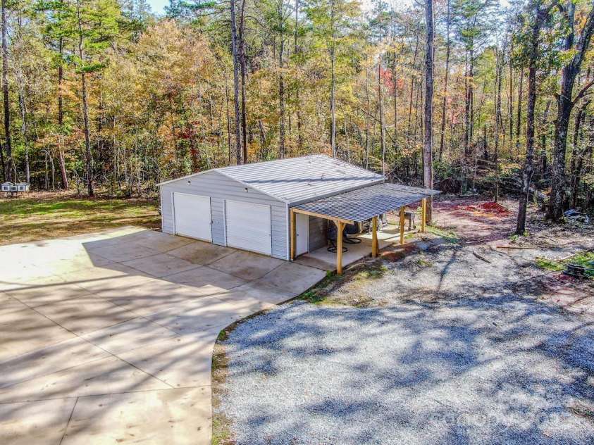 4901 Chapel Grove Road, Gastonia, NC 28052.  MLS# CAR4317195, YatesRealty ID 16193. 