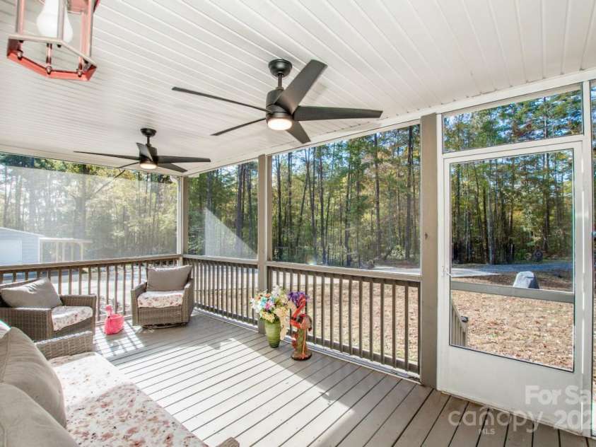 4901 Chapel Grove Road, Gastonia, NC 28052.  MLS# CAR4317195, YatesRealty ID 16193. 