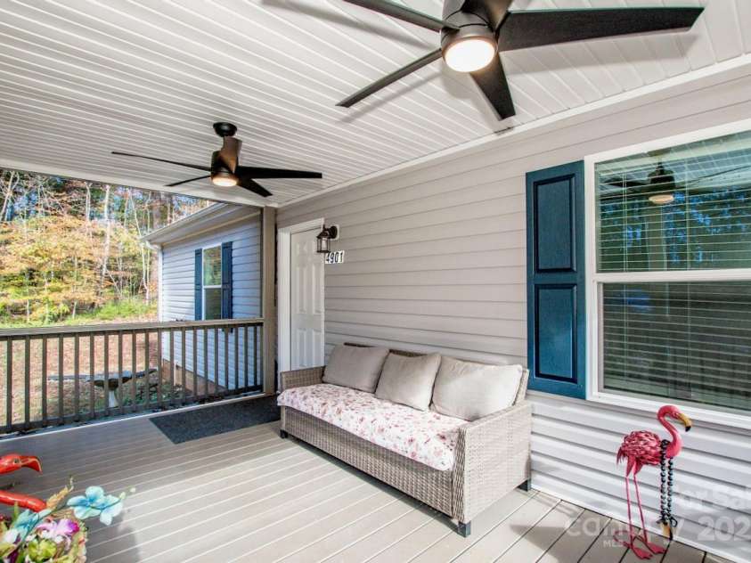 4901 Chapel Grove Road, Gastonia, NC 28052.  MLS# CAR4317195, YatesRealty ID 16193. 