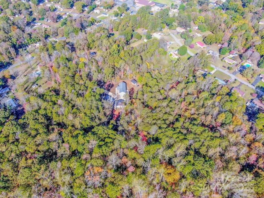 4901 Chapel Grove Road, Gastonia, NC 28052.  MLS# CAR4317195, YatesRealty ID 16193. 