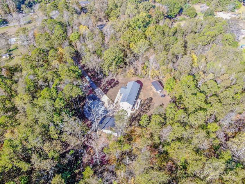 4901 Chapel Grove Road, Gastonia, NC 28052.  MLS# CAR4317195, YatesRealty ID 16193. 