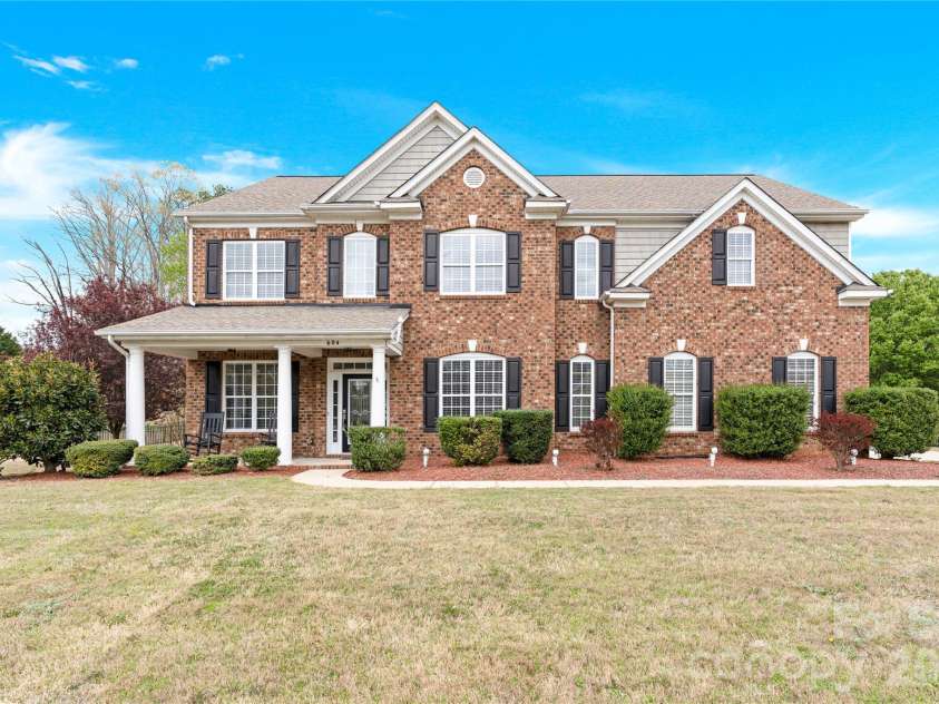 604 Palmerston Lane, Waxhaw, NC 28173.  MLS# CAR4363951, YatesRealty ID 16194. 