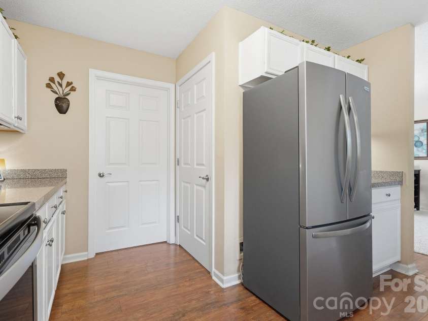 119 Steam Engine Drive, Mooresville, NC 28115.  MLS# CAR4374818, YatesRealty ID 16195. Kitchen