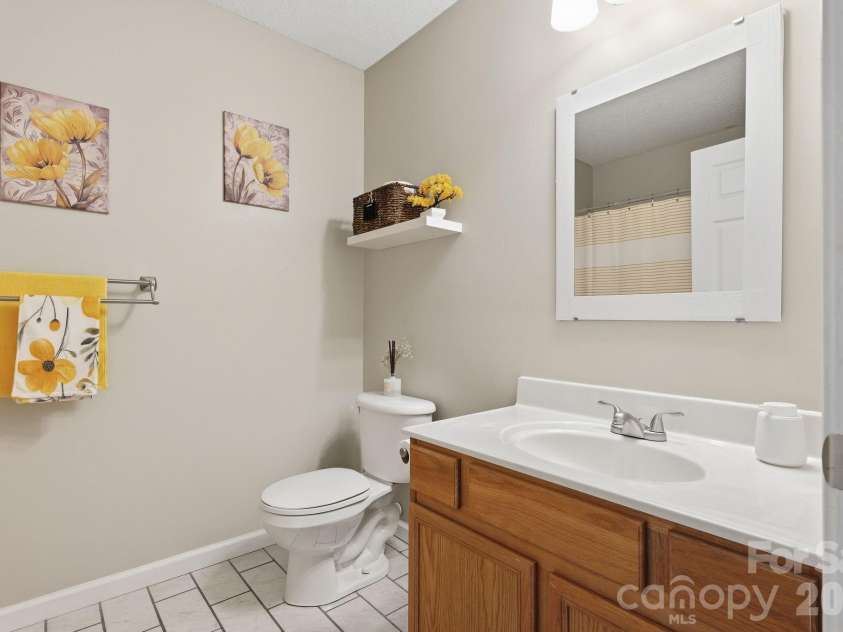 119 Steam Engine Drive, Mooresville, NC 28115.  MLS# CAR4374818, YatesRealty ID 16195. Secondary Full Bath