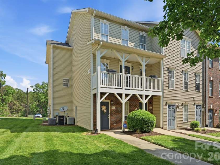 119 Steam Engine Drive, Mooresville, NC 28115.  MLS# CAR4374818, YatesRealty ID 16195. Welcome Home!