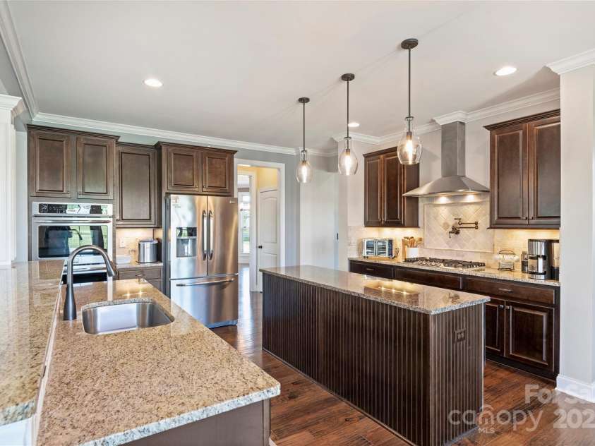 4941 Campobello Drive, Monroe, NC 28110.  MLS# CAR4257643, YatesRealty ID 16195. Kitchen