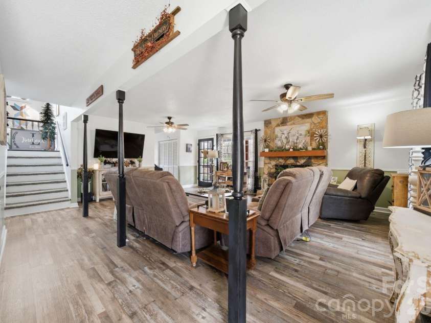 6777 Hockett Trail, Randleman, NC 27317.  MLS# CAR4359422, YatesRealty ID 16196. 
