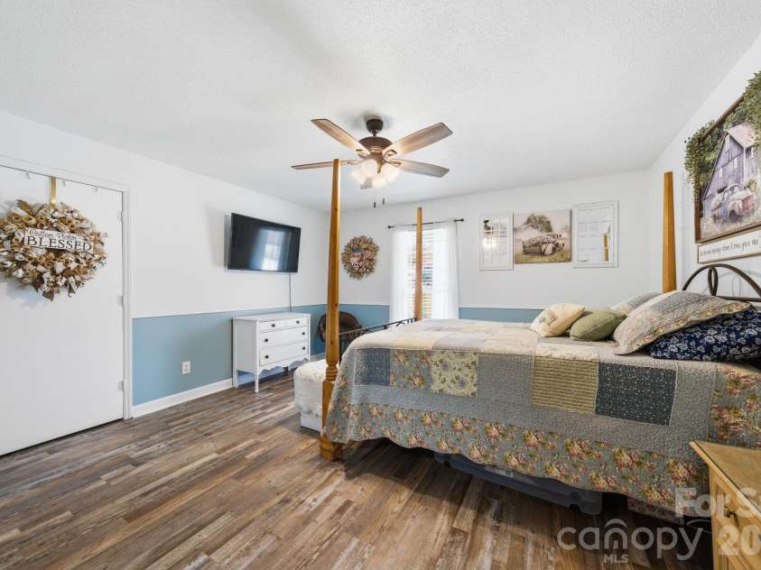 6777 Hockett Trail, Randleman, NC 27317.  MLS# CAR4359422, YatesRealty ID 16196. 