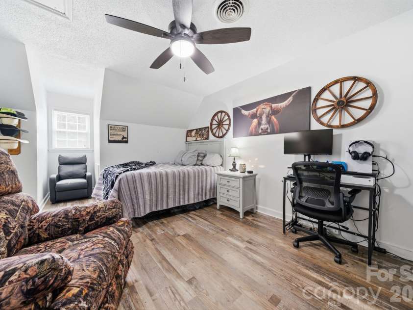 6777 Hockett Trail, Randleman, NC 27317.  MLS# CAR4359422, YatesRealty ID 16196. 