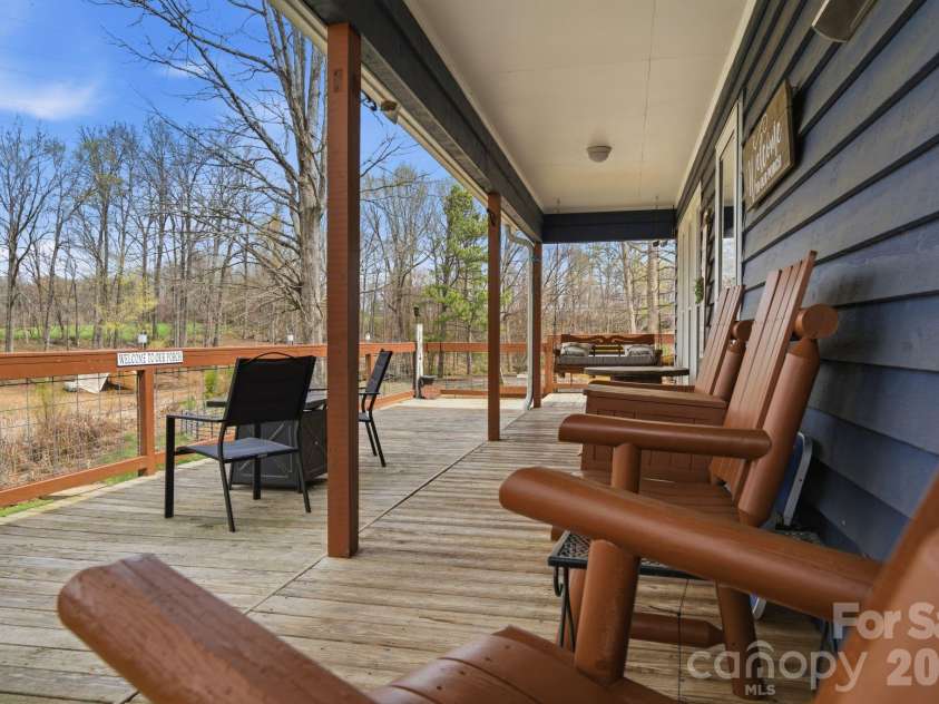 6777 Hockett Trail, Randleman, NC 27317.  MLS# CAR4359422, YatesRealty ID 16196. 
