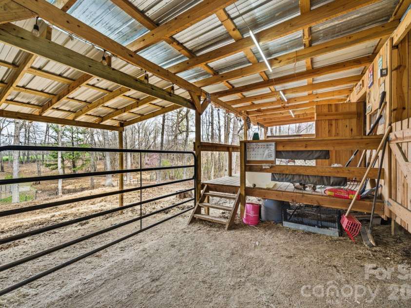 6777 Hockett Trail, Randleman, NC 27317.  MLS# CAR4359422, YatesRealty ID 16196. 