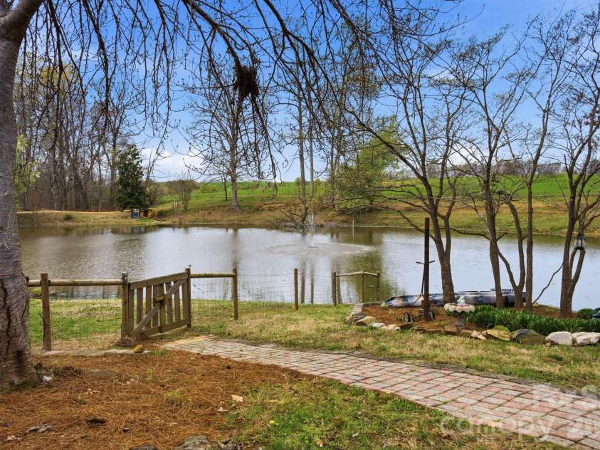 6777 Hockett Trail, Randleman, NC 27317.  MLS# CAR4359422, YatesRealty ID 16196. 