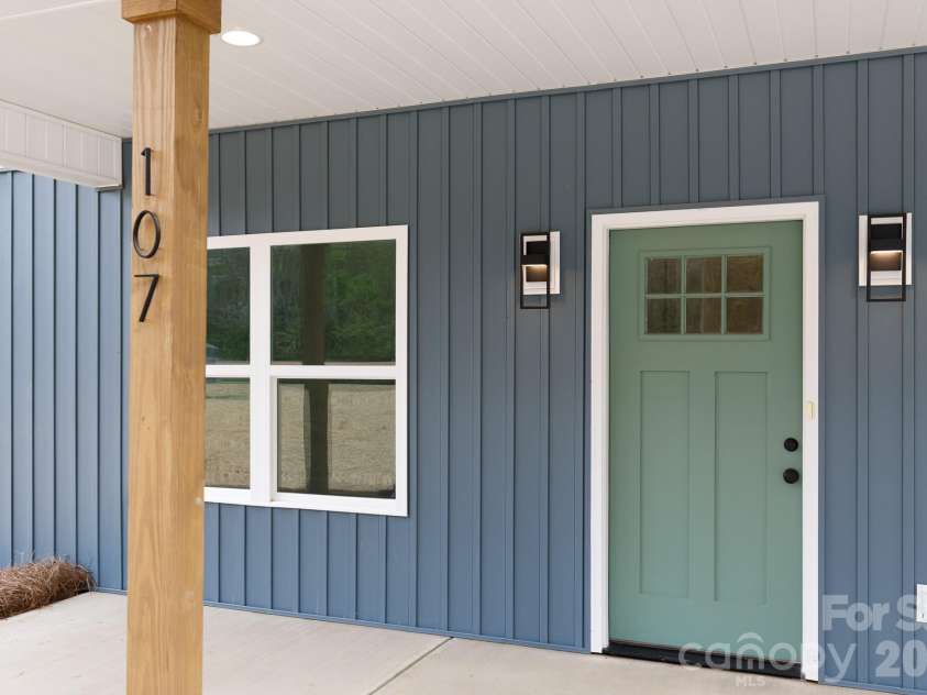 107 Brown Street, Clover, SC 29710.  MLS# CAR4363836, YatesRealty ID 16197. 