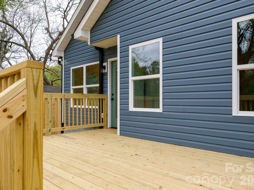 107 Brown Street, Clover, SC 29710.  MLS# CAR4363836, YatesRealty ID 16197. 