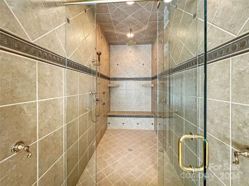 9100 Woodhall Lake Drive, Waxhaw, NC 28173.  MLS# CAR4151190, YatesRealty ID 162. 