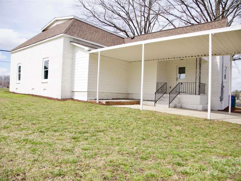 405 Aquadale Road, Albemarle, NC 28001.  MLS# CAR4229205, YatesRealty ID 1620. 