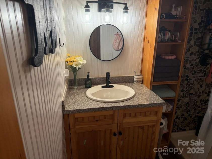 00 Gibson Cove Road, Franklin, NC 28734.  MLS# CAR4247912, YatesRealty ID 16201. 