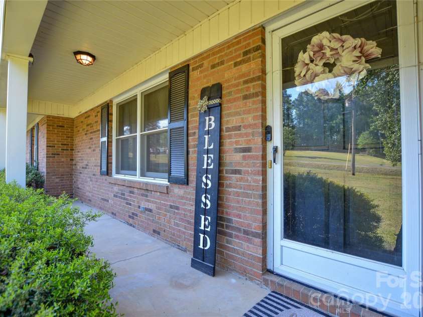 97 Robin Road, Wadesboro, NC 28170.  MLS# CAR4371322, YatesRealty ID 16202. 