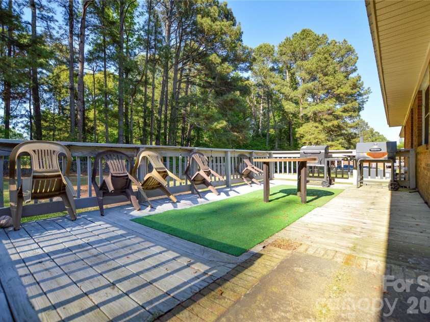 97 Robin Road, Wadesboro, NC 28170.  MLS# CAR4371322, YatesRealty ID 16202. 