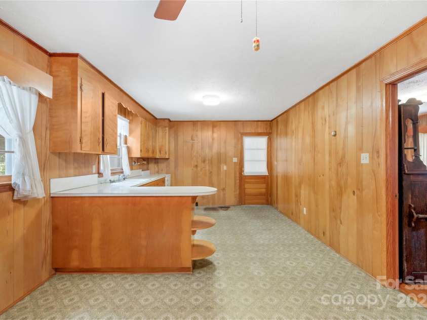 208 Lipe Road, Troutman, NC 28166.  MLS# CAR4263881, YatesRealty ID 16203. Kitchen