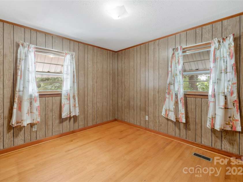 208 Lipe Road, Troutman, NC 28166.  MLS# CAR4263881, YatesRealty ID 16203. Primary Bedroom