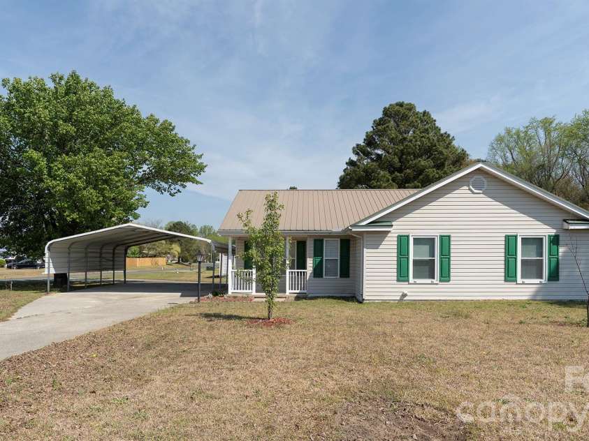 103 Bluebird Court, Rockingham, NC 28379.  MLS# CAR4306670, YatesRealty ID 16204. 