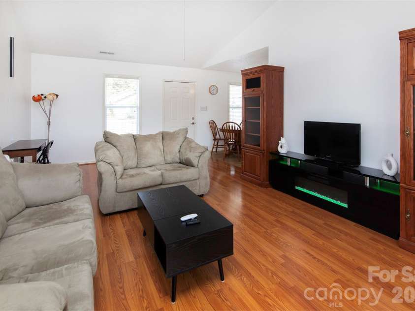 103 Bluebird Court, Rockingham, NC 28379.  MLS# CAR4306670, YatesRealty ID 16204. 