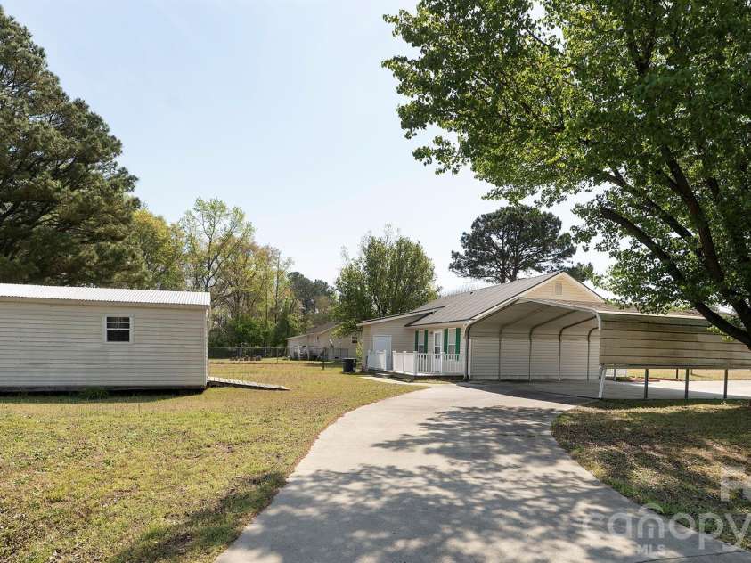 103 Bluebird Court, Rockingham, NC 28379.  MLS# CAR4306670, YatesRealty ID 16204. 