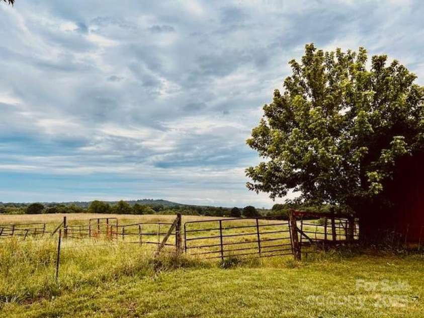 6714 Old Shelby Road, Vale, NC 28168.  MLS# CAR4263451, YatesRealty ID 16205. 