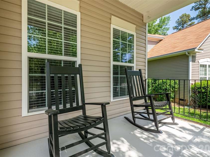 1112 Donelea Lane, Concord, NC 28027.  MLS# CAR4370877, YatesRealty ID 16206. 