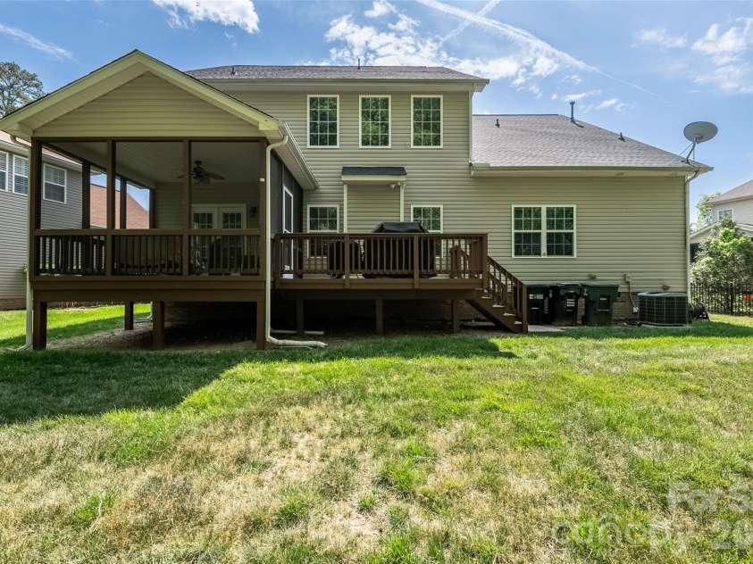 1112 Donelea Lane, Concord, NC 28027.  MLS# CAR4370877, YatesRealty ID 16206. 
