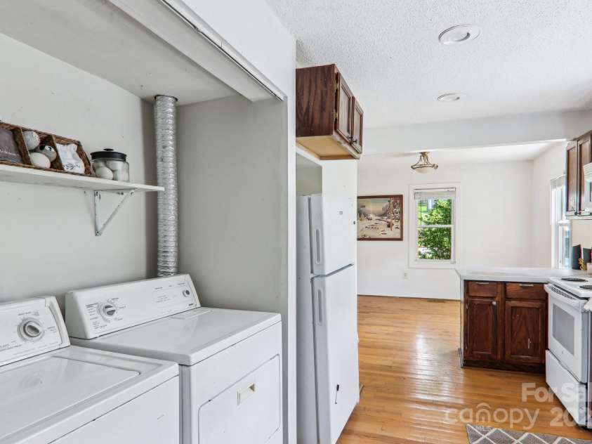 142 Substation Road, Canton, NC 28716.  MLS# CAR4258004, YatesRealty ID 16206. 