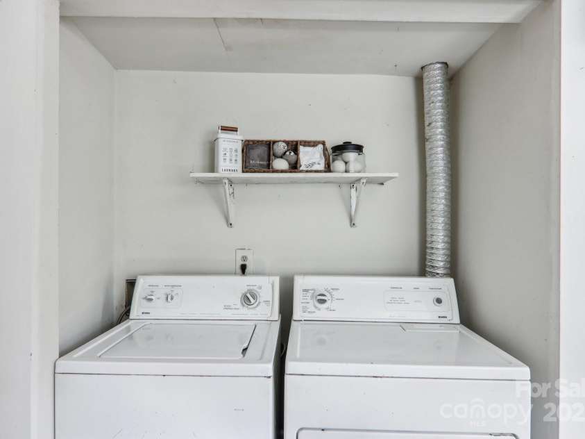 142 Substation Road, Canton, NC 28716.  MLS# CAR4258004, YatesRealty ID 16206. 