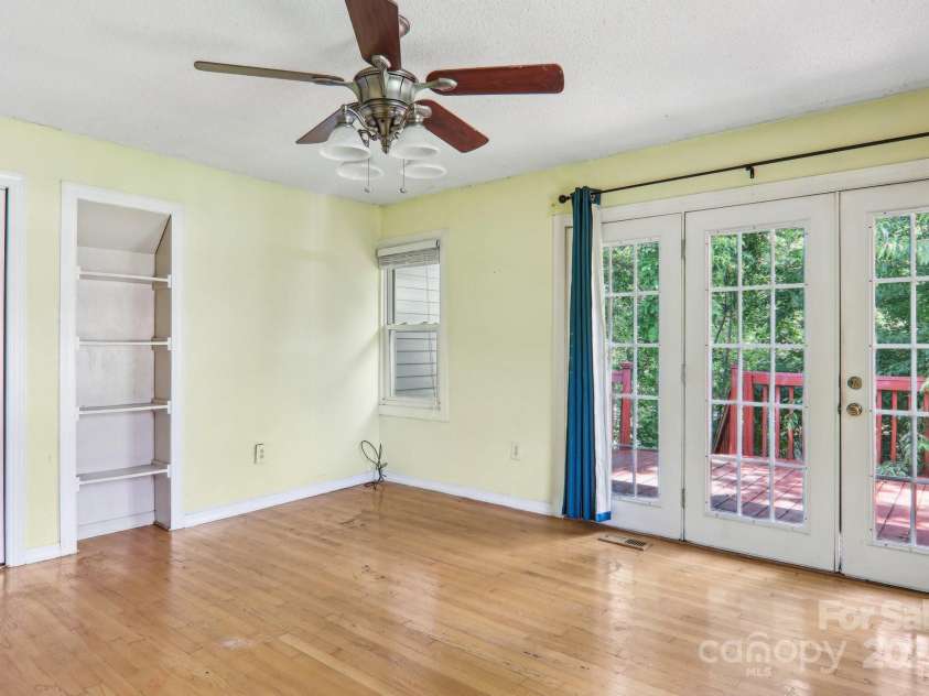 142 Substation Road, Canton, NC 28716.  MLS# CAR4258004, YatesRealty ID 16206. 