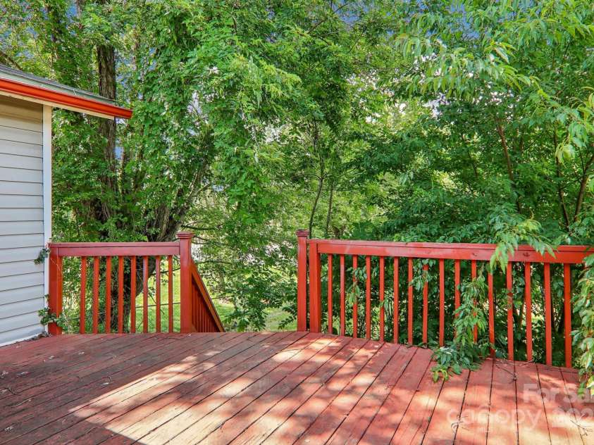 142 Substation Road, Canton, NC 28716.  MLS# CAR4258004, YatesRealty ID 16206. 