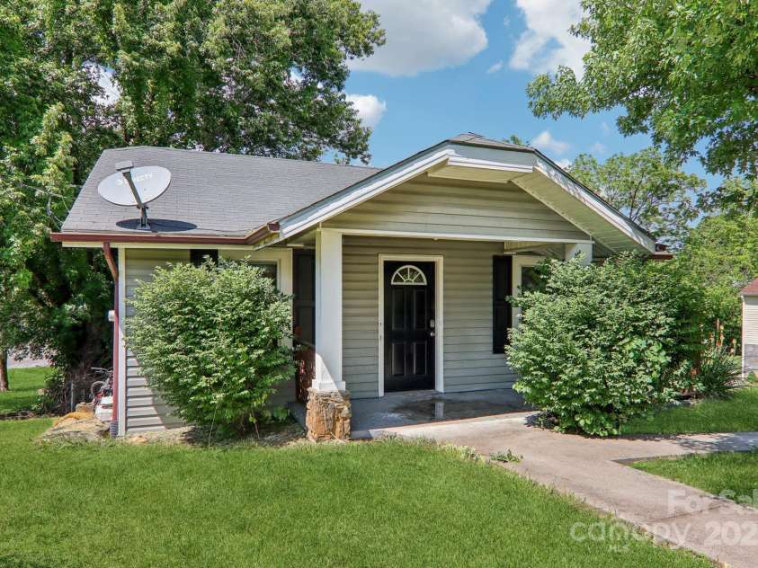 142 Substation Road, Canton, NC 28716.  MLS# CAR4258004, YatesRealty ID 16206. 