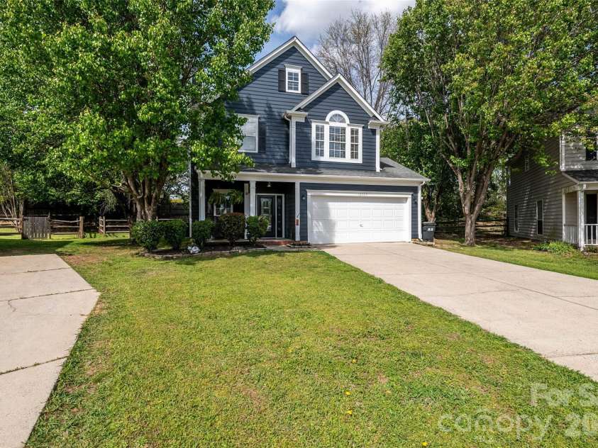 12007 Presnell Place, Charlotte, NC 28273.  MLS# CAR4365163, YatesRealty ID 16208. 