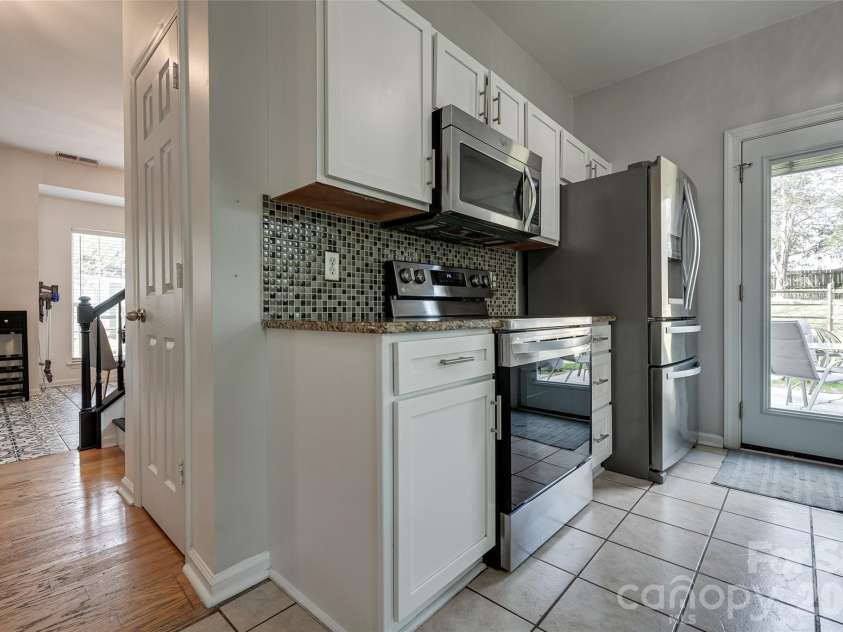 12007 Presnell Place, Charlotte, NC 28273.  MLS# CAR4365163, YatesRealty ID 16208. 