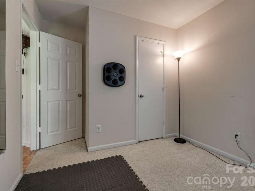 12007 Presnell Place, Charlotte, NC 28273.  MLS# CAR4365163, YatesRealty ID 16208. 