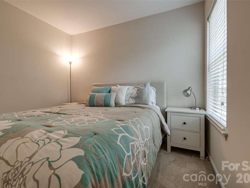 12007 Presnell Place, Charlotte, NC 28273.  MLS# CAR4365163, YatesRealty ID 16208. 